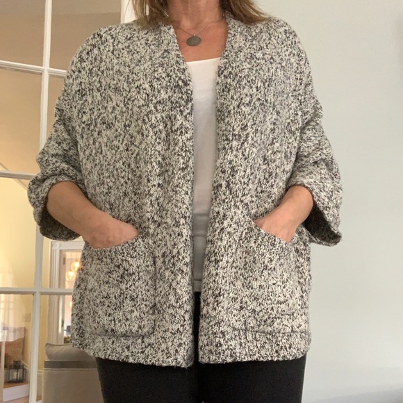 Lou and Grey Soft Open Front Cardigan w/ Pockets - Picture 6 of 7